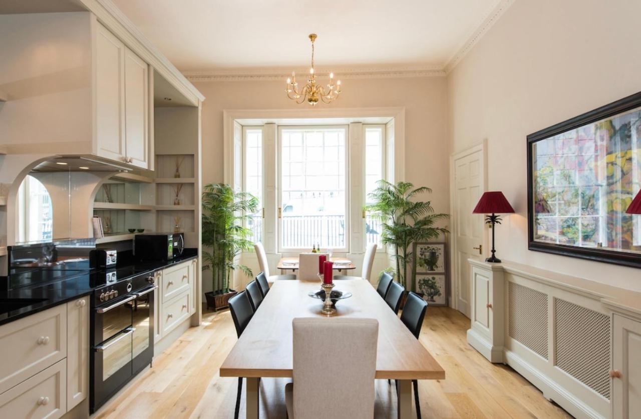 Luxurious City Centre Self Catering Apartment Edinburg Exteriör bild